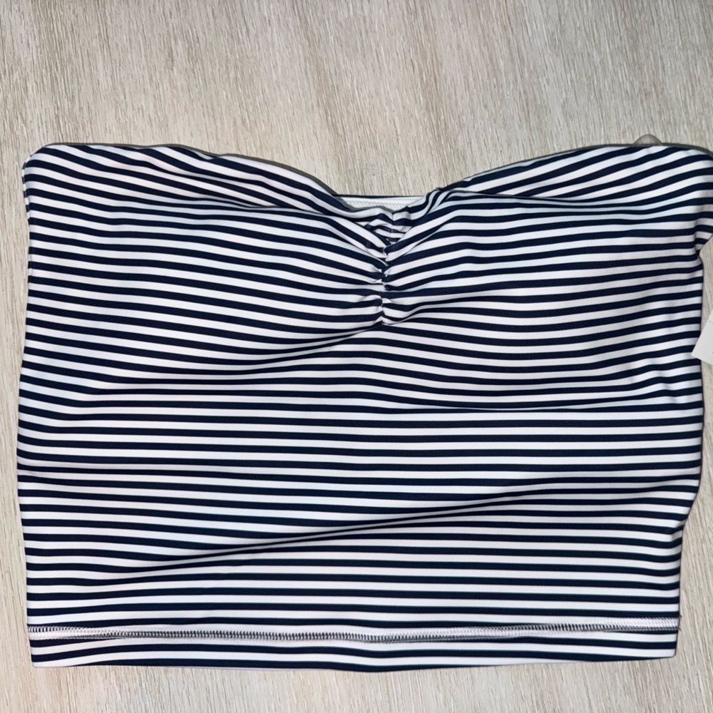 NWT Abercrombie and Fitch YPB StudioFlex Navy & White Striped Bandeau Top! Small